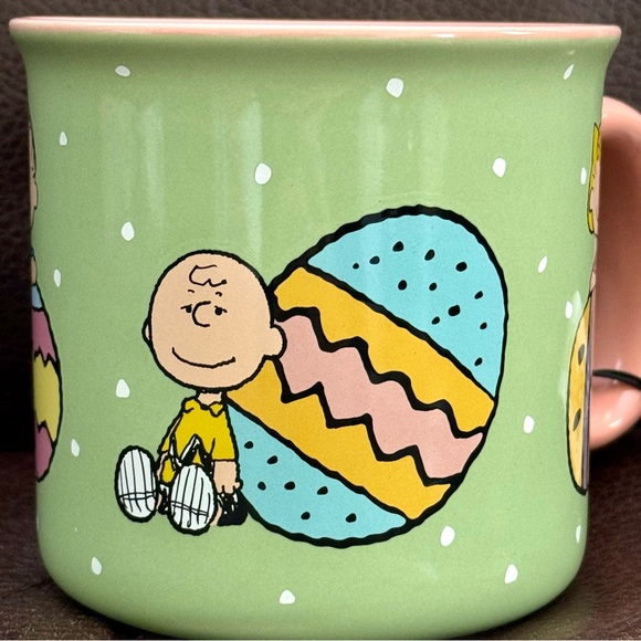 Happy Easter - Peanuts Gang with Easter Eggs Ceramic Mug - Picture 4 of 10